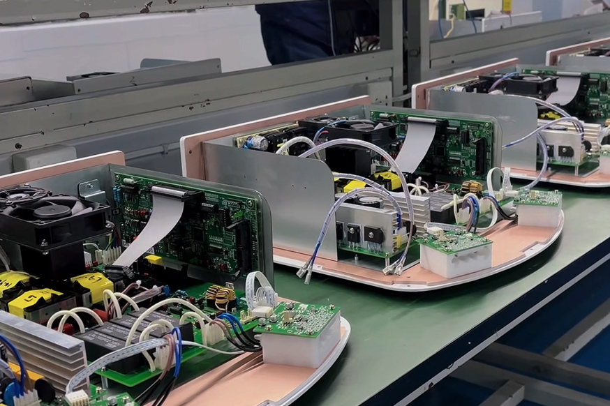 video-Mainframe-assembly-line.jpg
